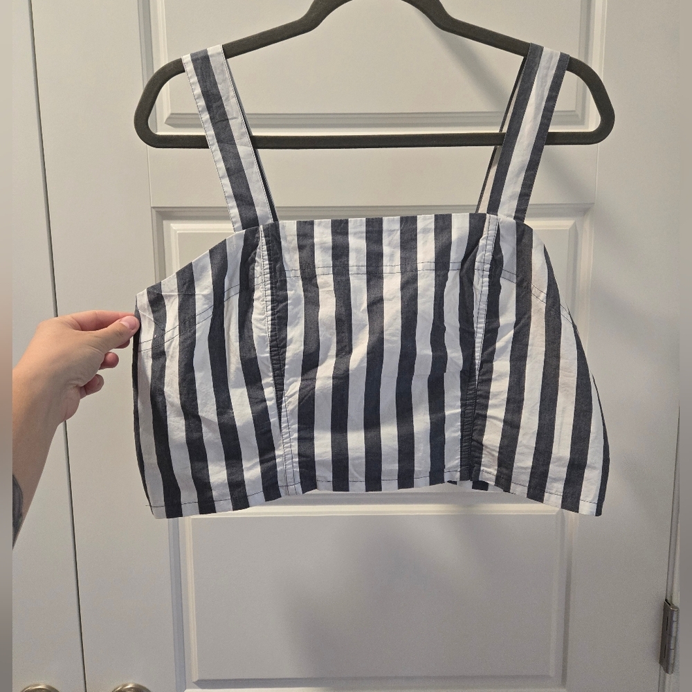 NWT Kensie crop top